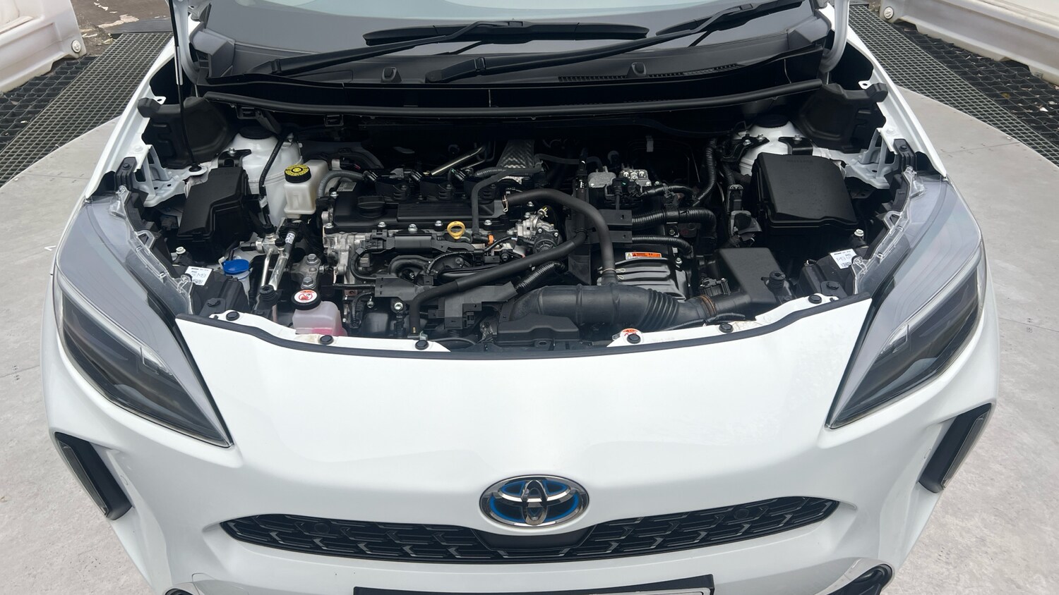 Used Toyota Yaris Cross 2023 for sale - 77715248: Photo 8