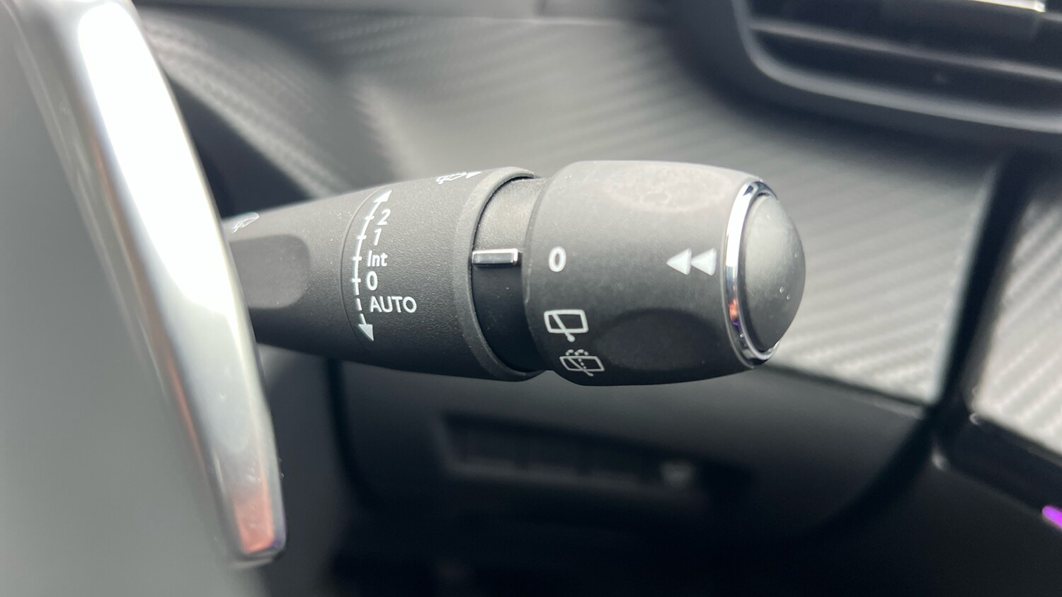 Used Peugeot 2008 2023 for sale - 76274375: Photo 36