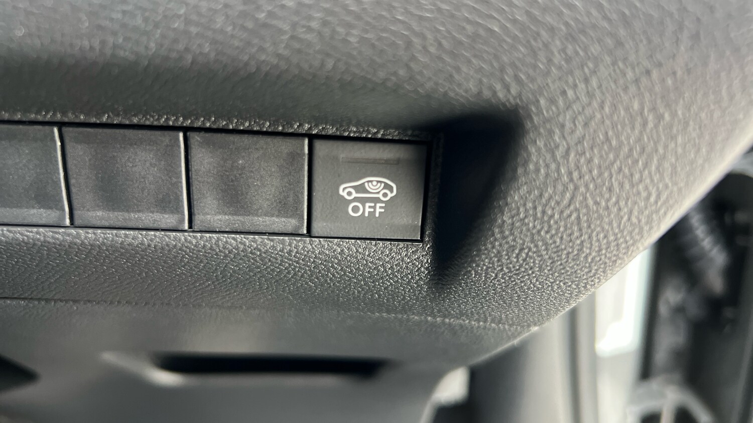 Used Peugeot 2008 2023 for sale - 76274375: Photo 37