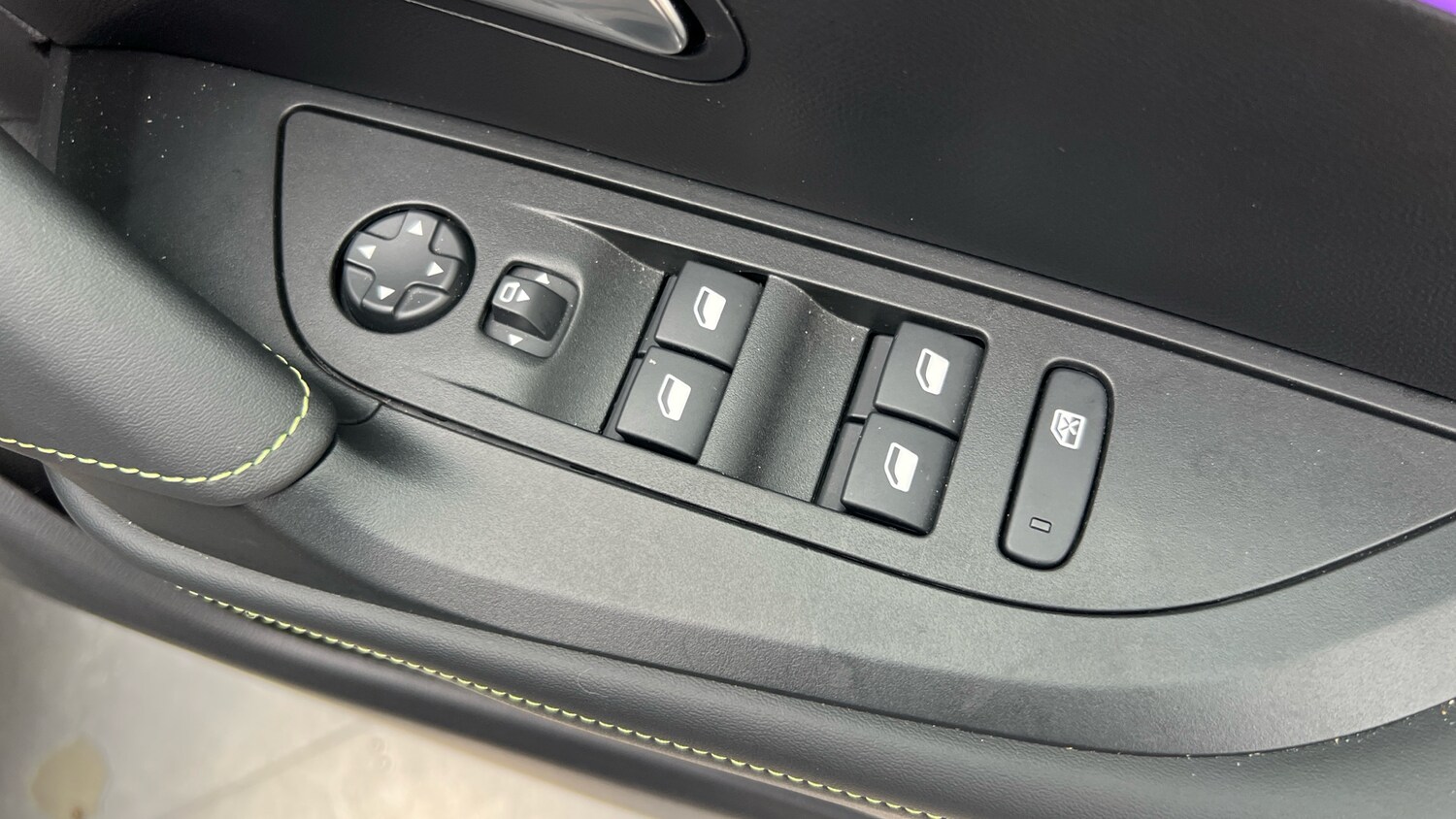 Used Peugeot 2008 2023 for sale - 76274375: Photo 38