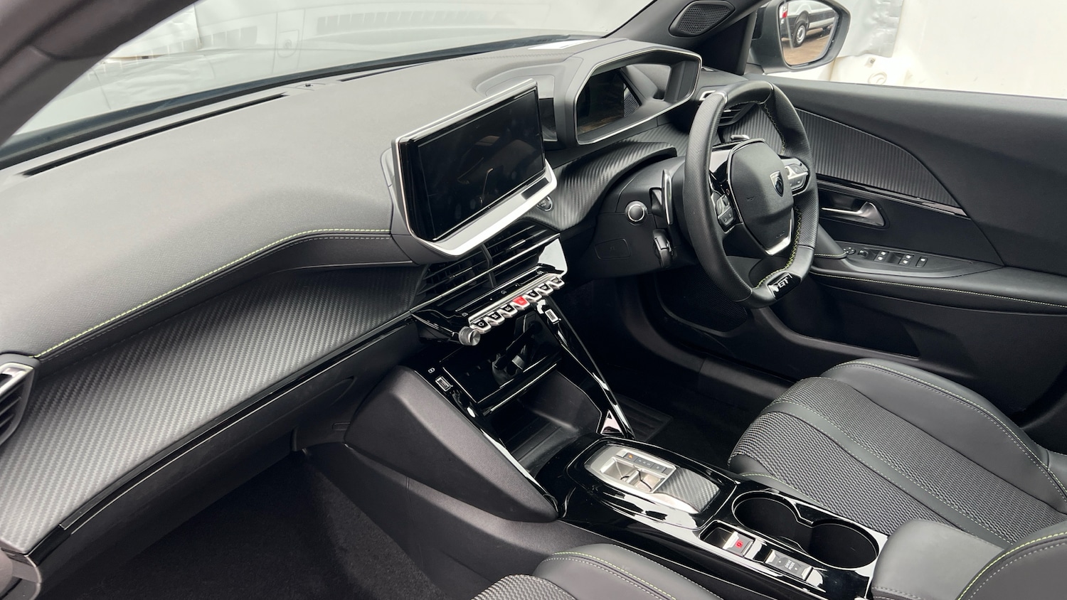 Used Peugeot 2008 2023 for sale - 76274375: Photo 9