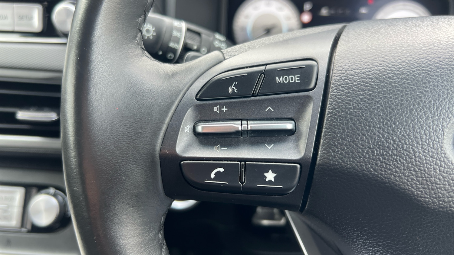 Used Hyundai KONA 2023 for sale - 77687915: Photo 32