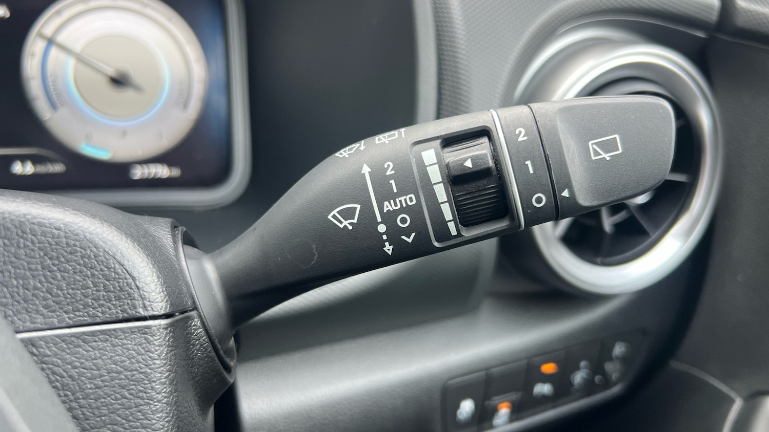 Used Hyundai KONA 2023 for sale - 77687915: Photo 35