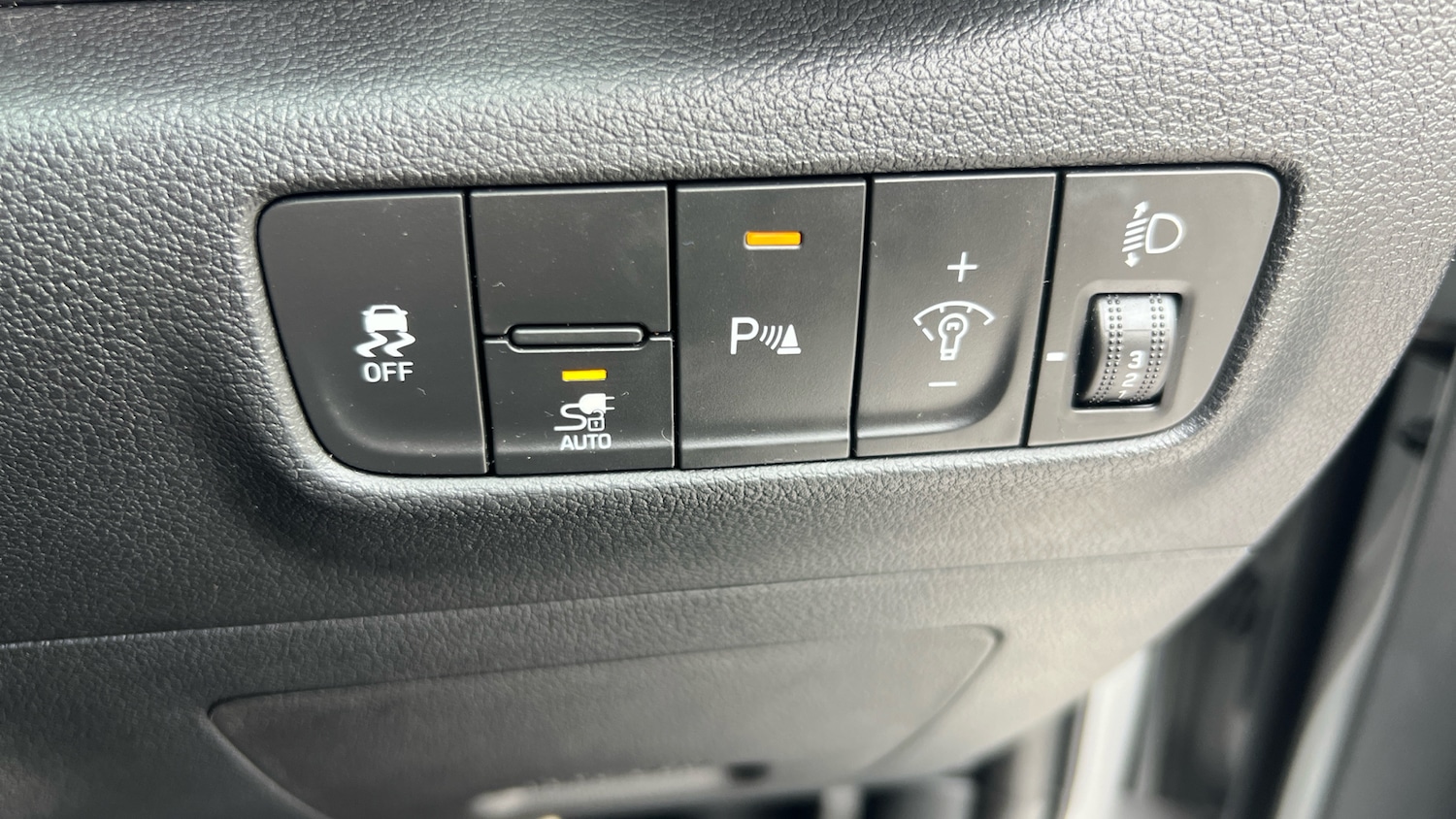 Used Hyundai KONA 2023 for sale - 77687915: Photo 36