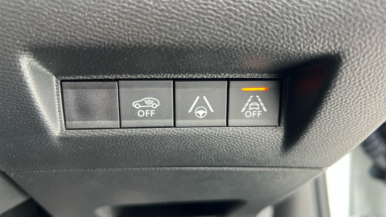 Used Peugeot 2008 2022 for sale - 77363934: Photo 38