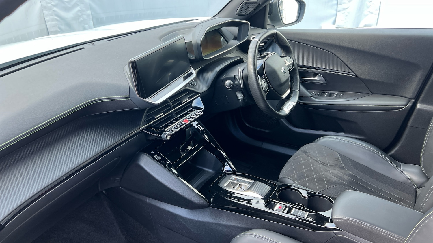 Used Peugeot 2008 2022 for sale - 77363934: Photo 9