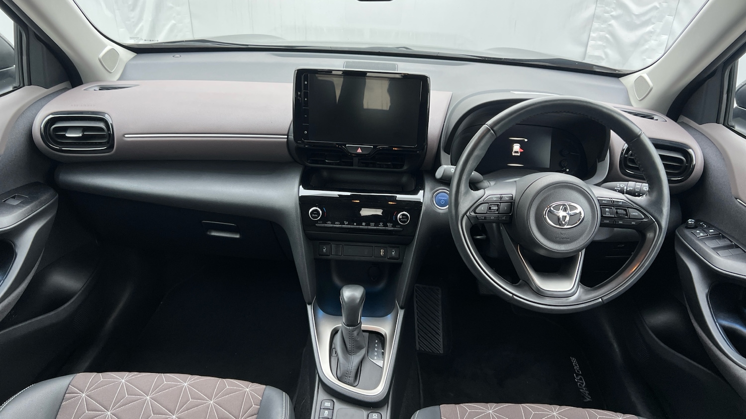 Used Toyota Yaris Cross 2023 for sale - 76835340: Photo 10
