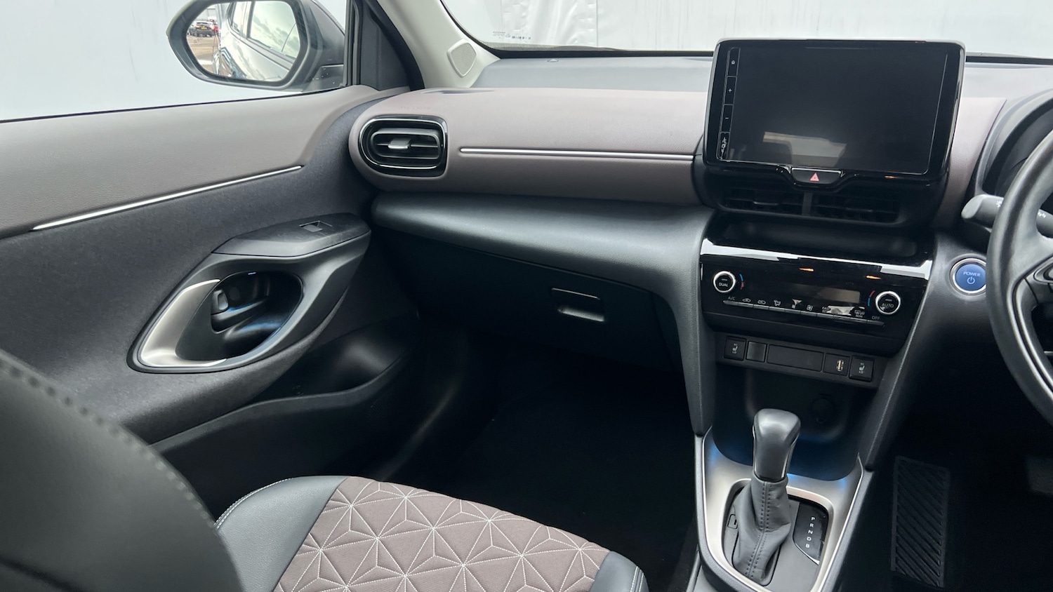 Used Toyota Yaris Cross 2023 for sale - 76835340: Photo 14