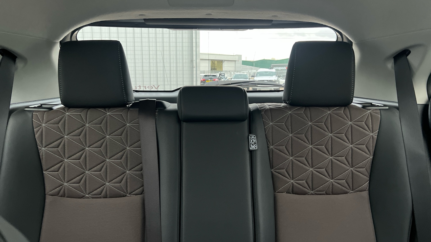 Used Toyota Yaris Cross 2023 for sale - 76835340: Photo 15