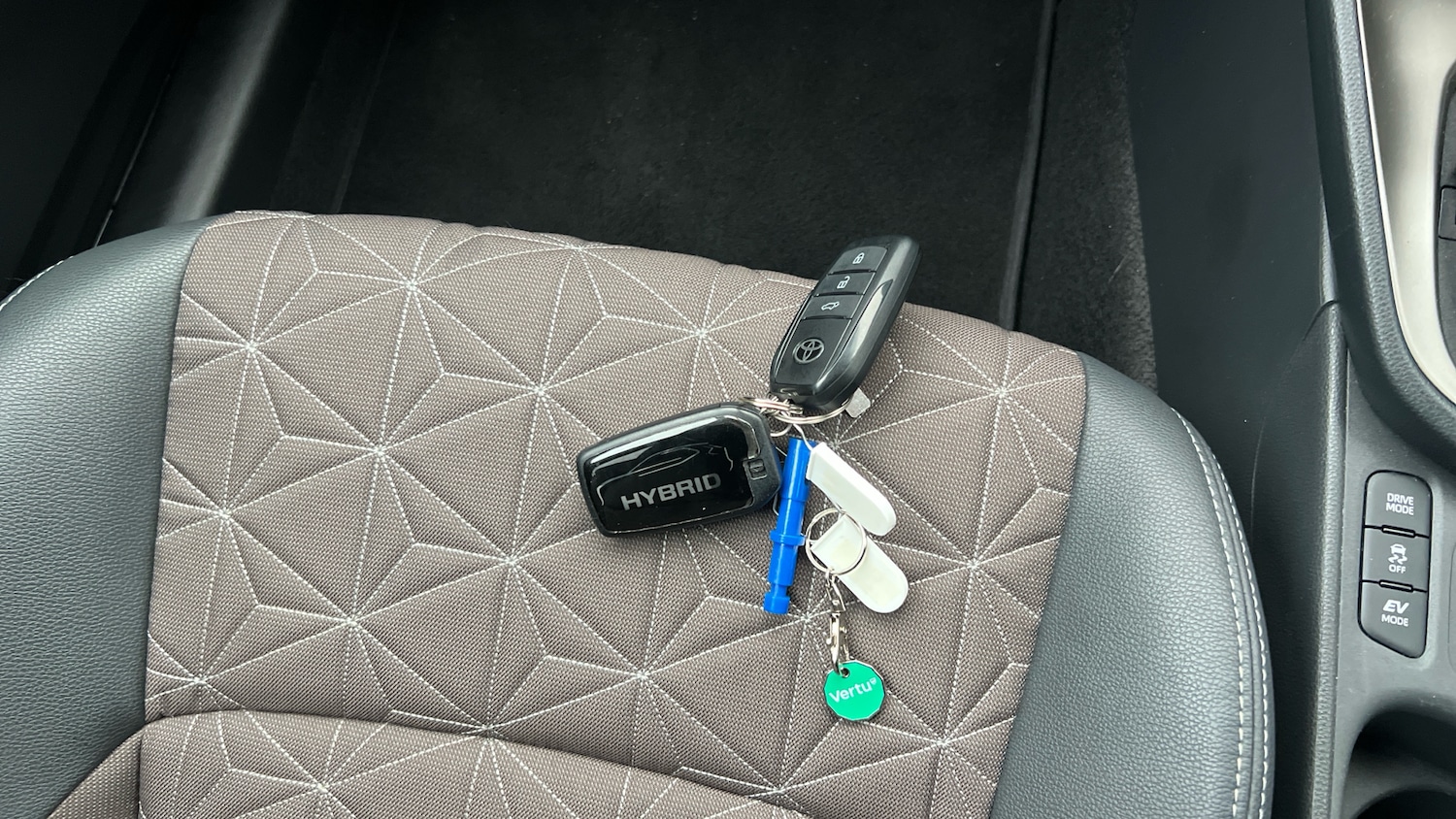 Used Toyota Yaris Cross 2023 for sale - 76835340: Photo 20