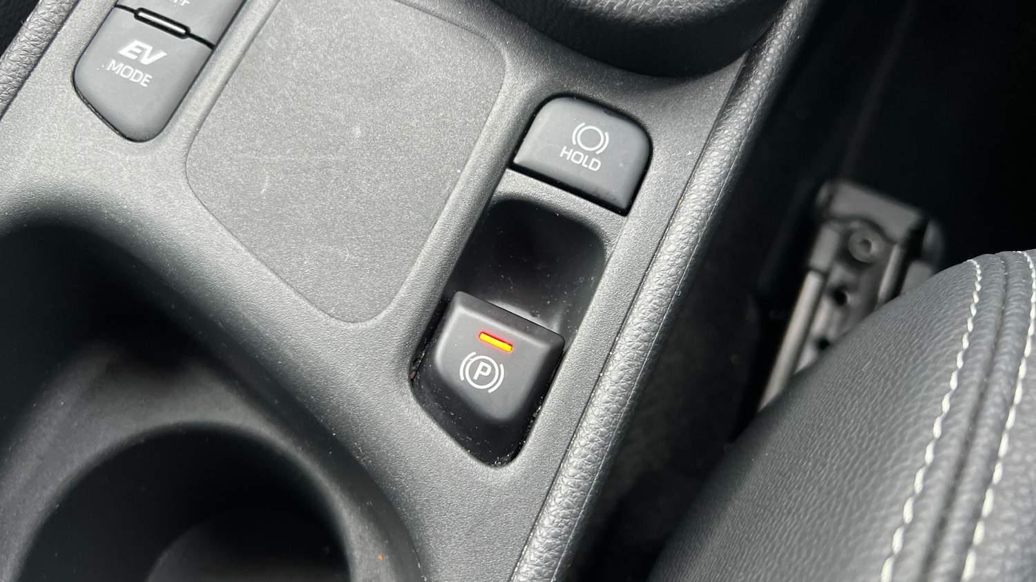 Used Toyota Yaris Cross 2023 for sale - 76835340: Photo 30