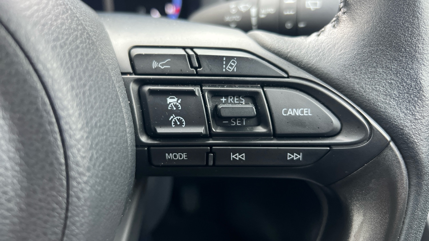 Used Toyota Yaris Cross 2023 for sale - 76835340: Photo 34