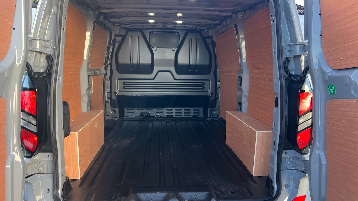 Used Ford Transit Custom 2025 for sale - 76611134: Photo 4