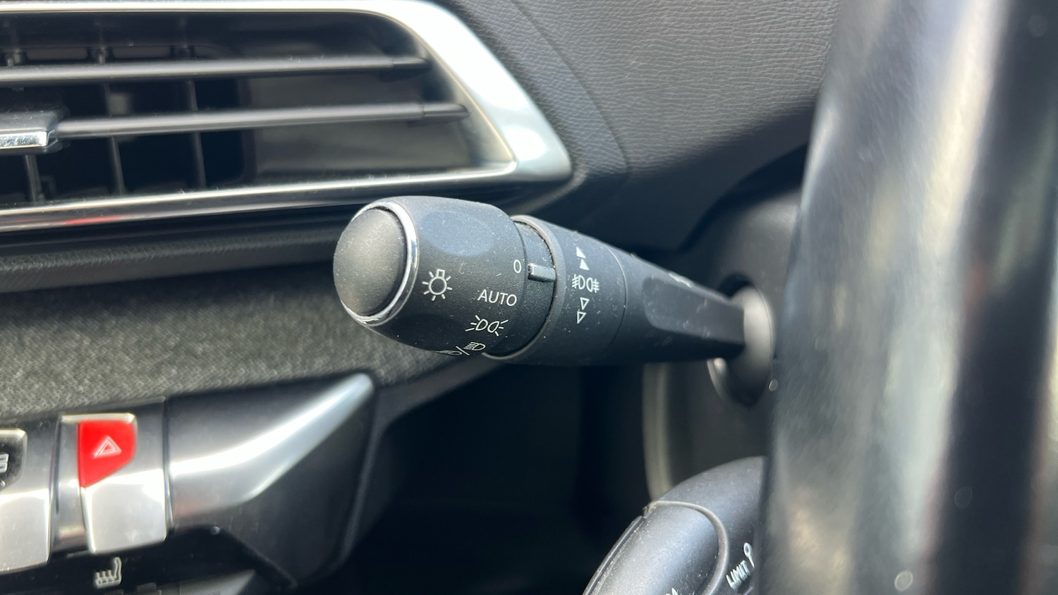 Used Peugeot 3008 2019 for sale - 77651027: Photo 37