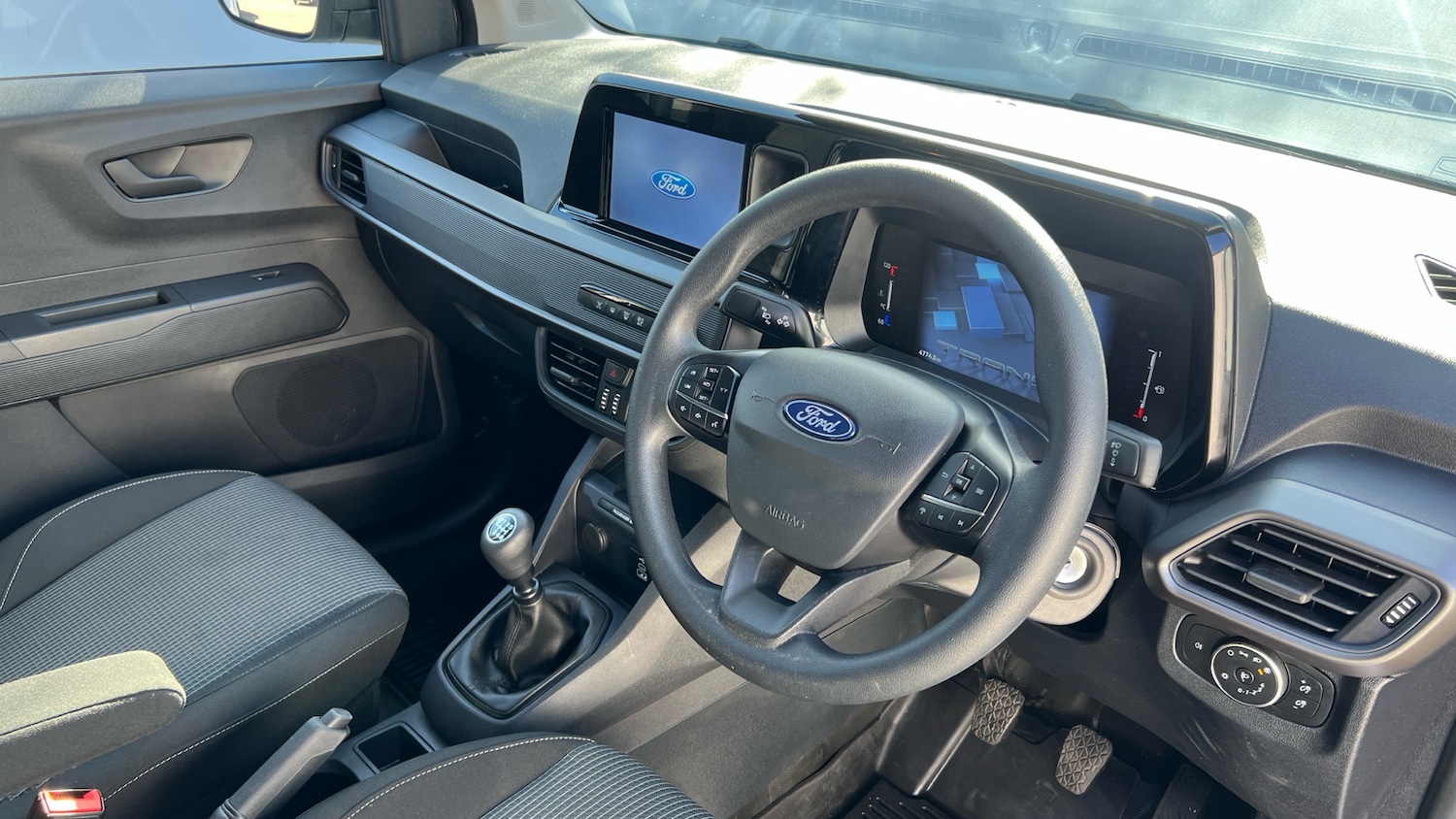 Used Ford Transit Courier 2025 for sale - 78015117: Photo 11