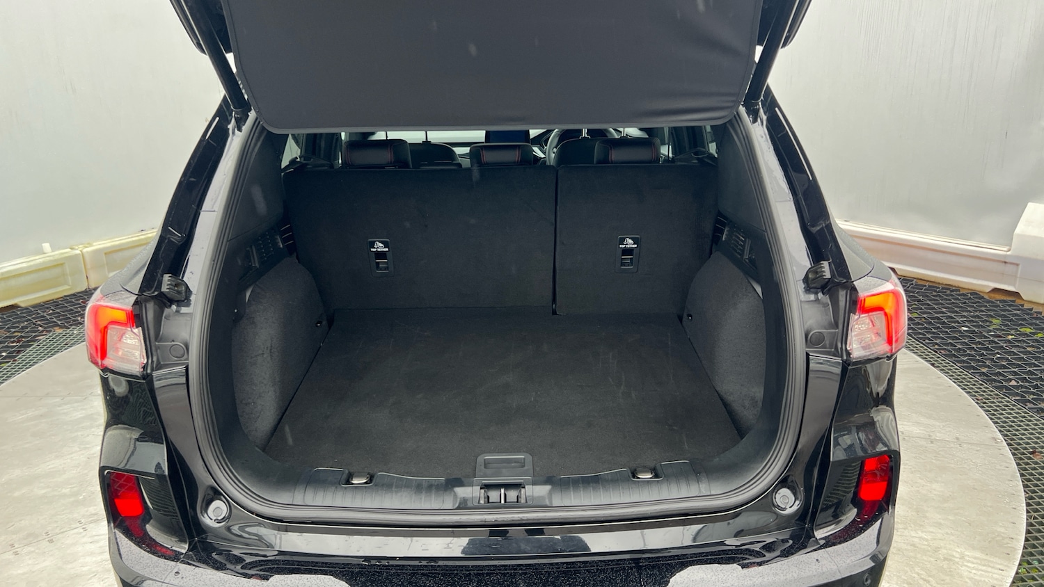 Used Ford Kuga 2022 for sale - 77420949: Photo 4