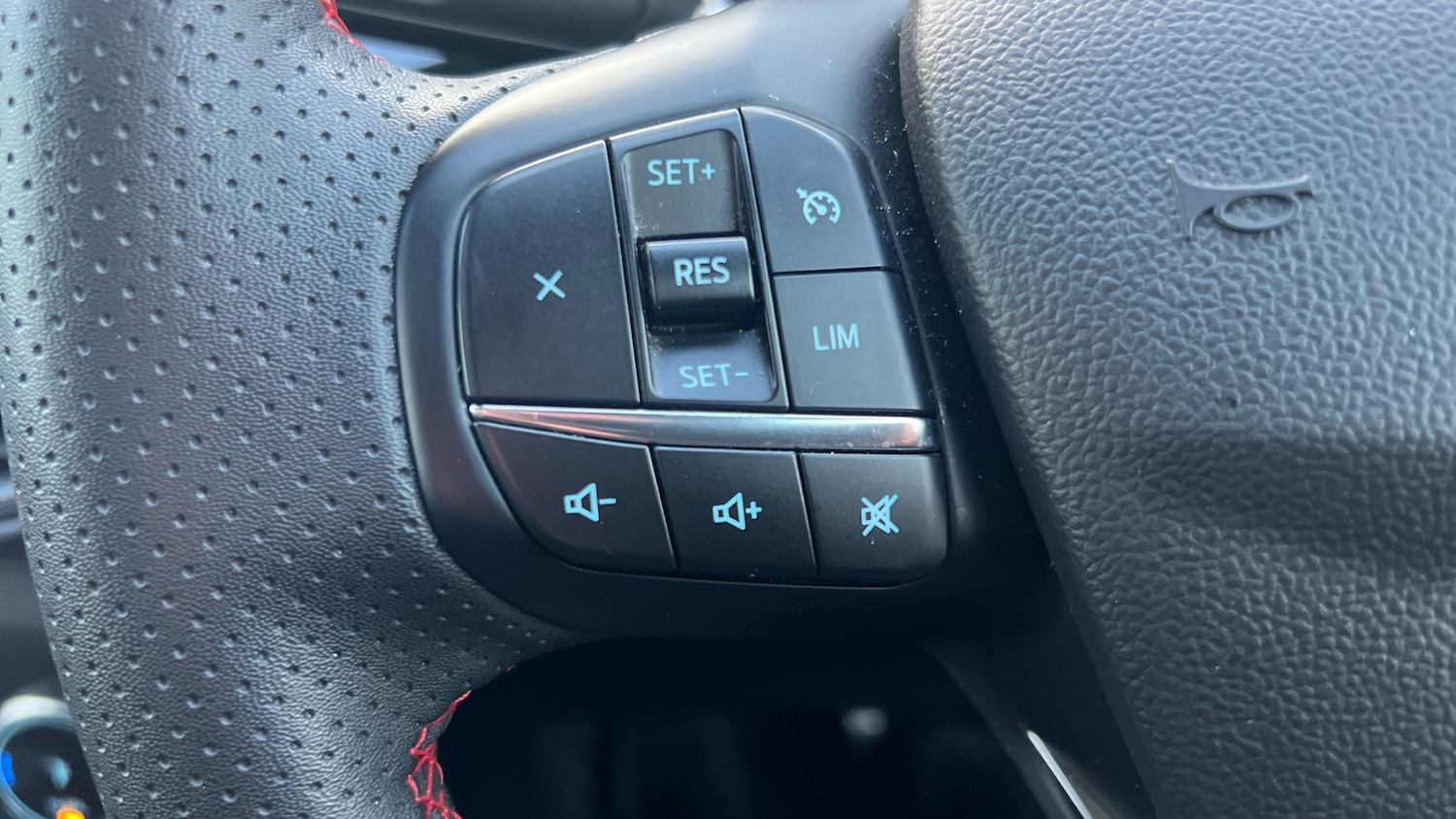 Used Ford Kuga 2023 for sale - 76960648: Photo 34