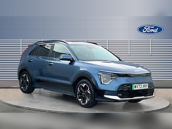 2022 (72) - 150kW 4 65kWh 5dr Auto