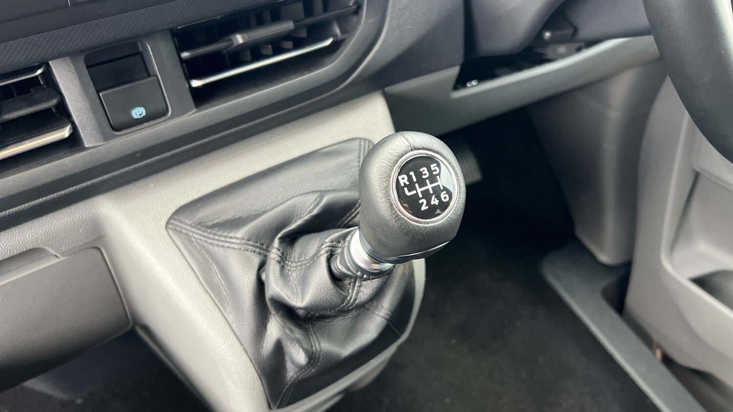 Used Ford Transit Custom 2025 for sale - 76466011: Photo 13