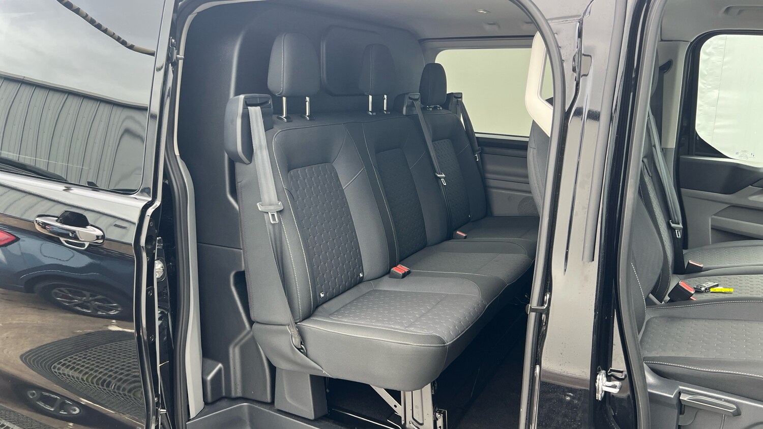 Used Ford Transit Custom 2025 for sale - 76466011: Photo 40