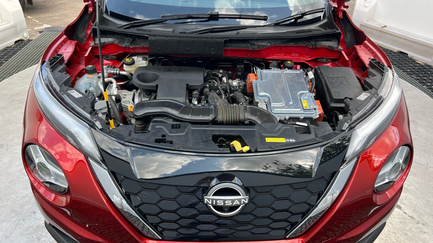 2023 Nissan Juke 1.6 Hybrid Tekna 5dr Auto Hybrid Hatchback Hatchback Hybrid Aut - Picture 8 of 24