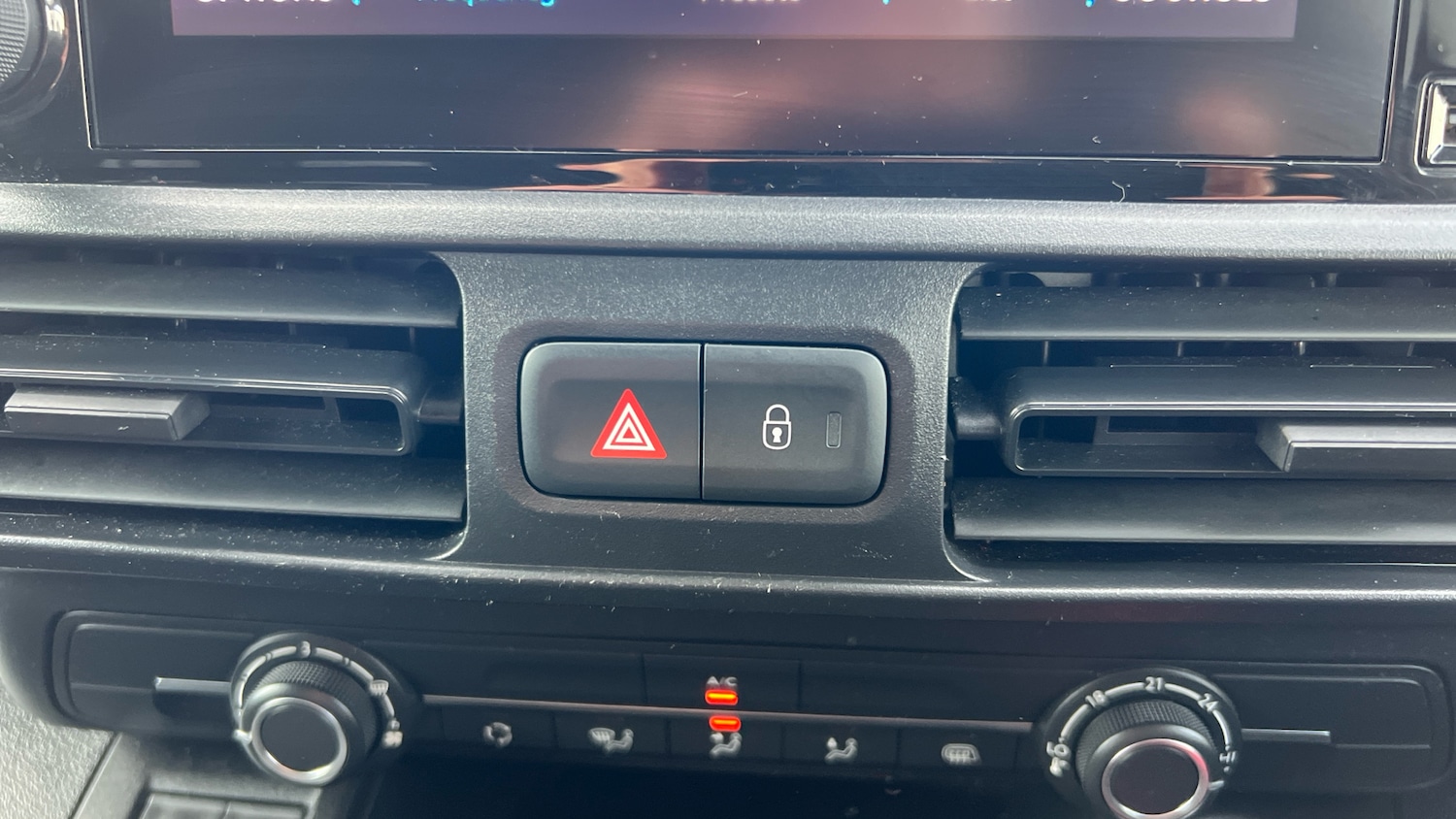 Used Peugeot Partner 2022 for sale - 77517457: Photo 26