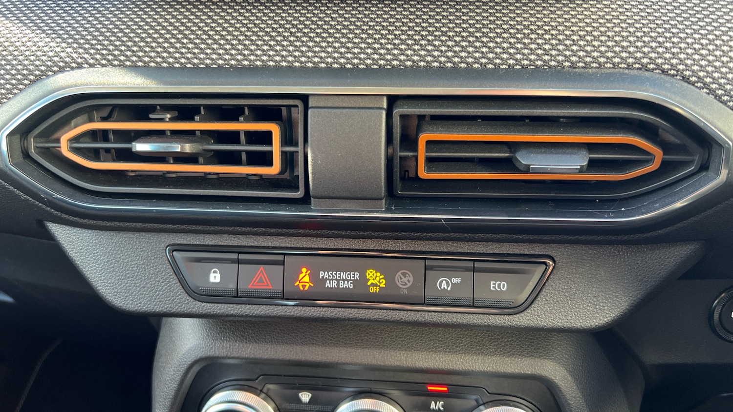 Used Dacia Sandero Stepway 2021 for sale - 76384202: Photo 24