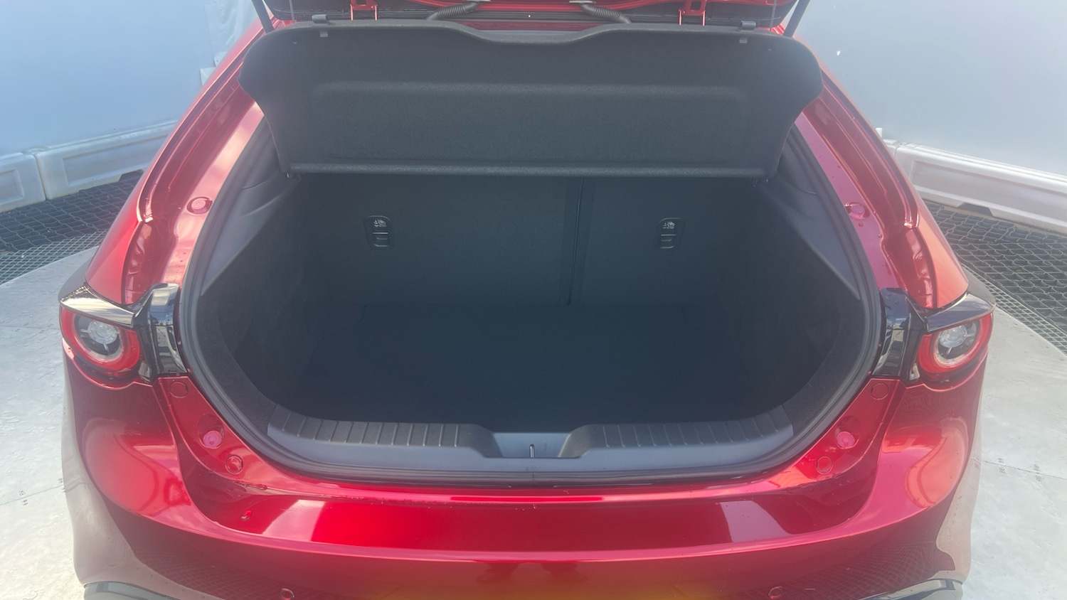 Used Mazda Mazda3 2025 for sale - 76427797: Photo 4