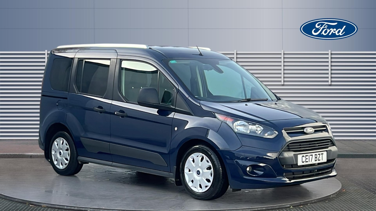 Used Ford Tourneo Connect 2017 for sale - 76859707: Photo 1