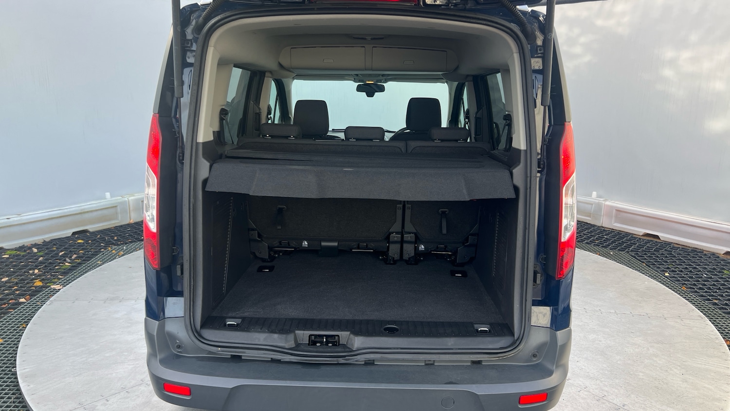 Used Ford Tourneo Connect 2017 for sale - 76859707: Photo 4