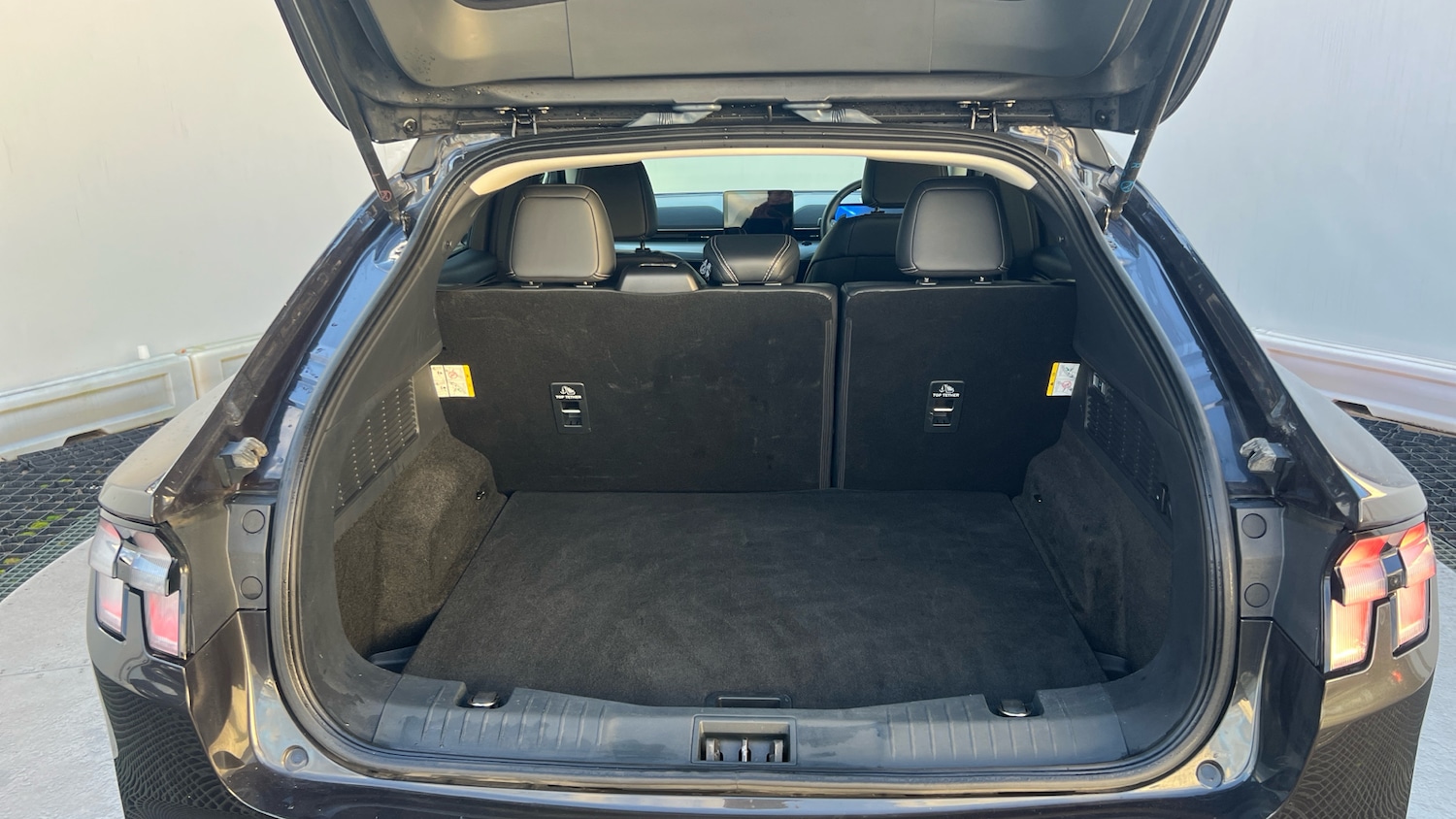 Used Ford Mustang Mach-E 2023 for sale - 76616388: Photo 4