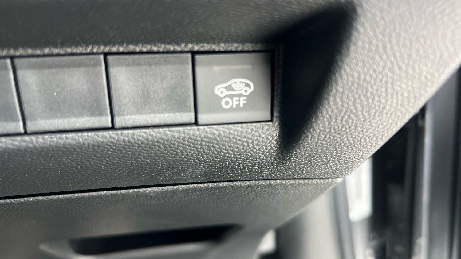 Used Peugeot 2008 2024 for sale - 76979316: Photo 39