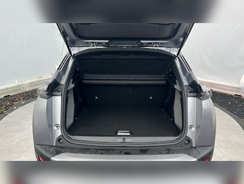 Used Peugeot 2008 2024 for sale - 76979316: Photo