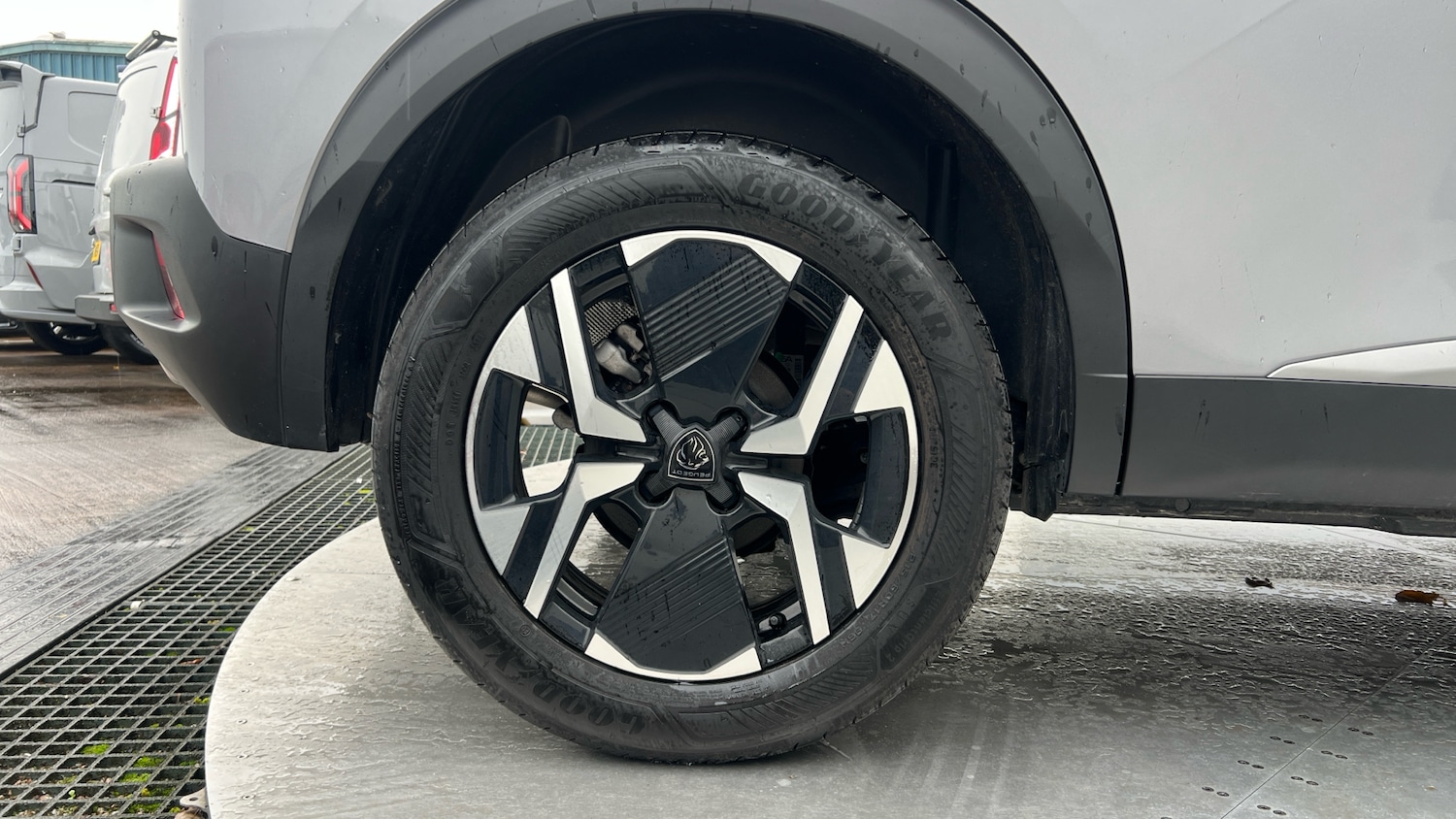 Used Peugeot 2008 2024 for sale - 76979316: Photo 7