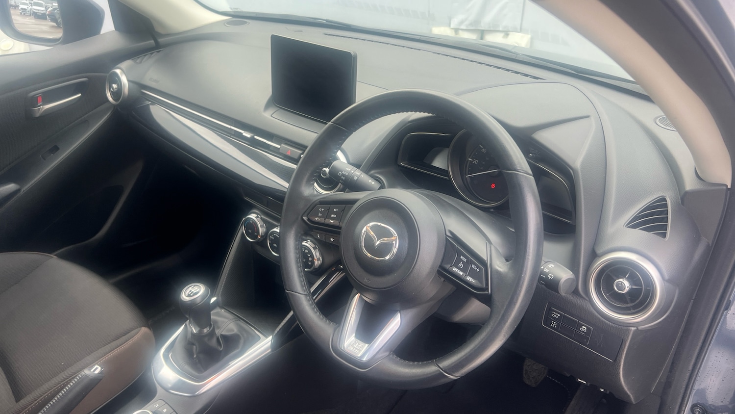 Used Mazda Mazda2 2023 for sale - 77377914: Photo 11