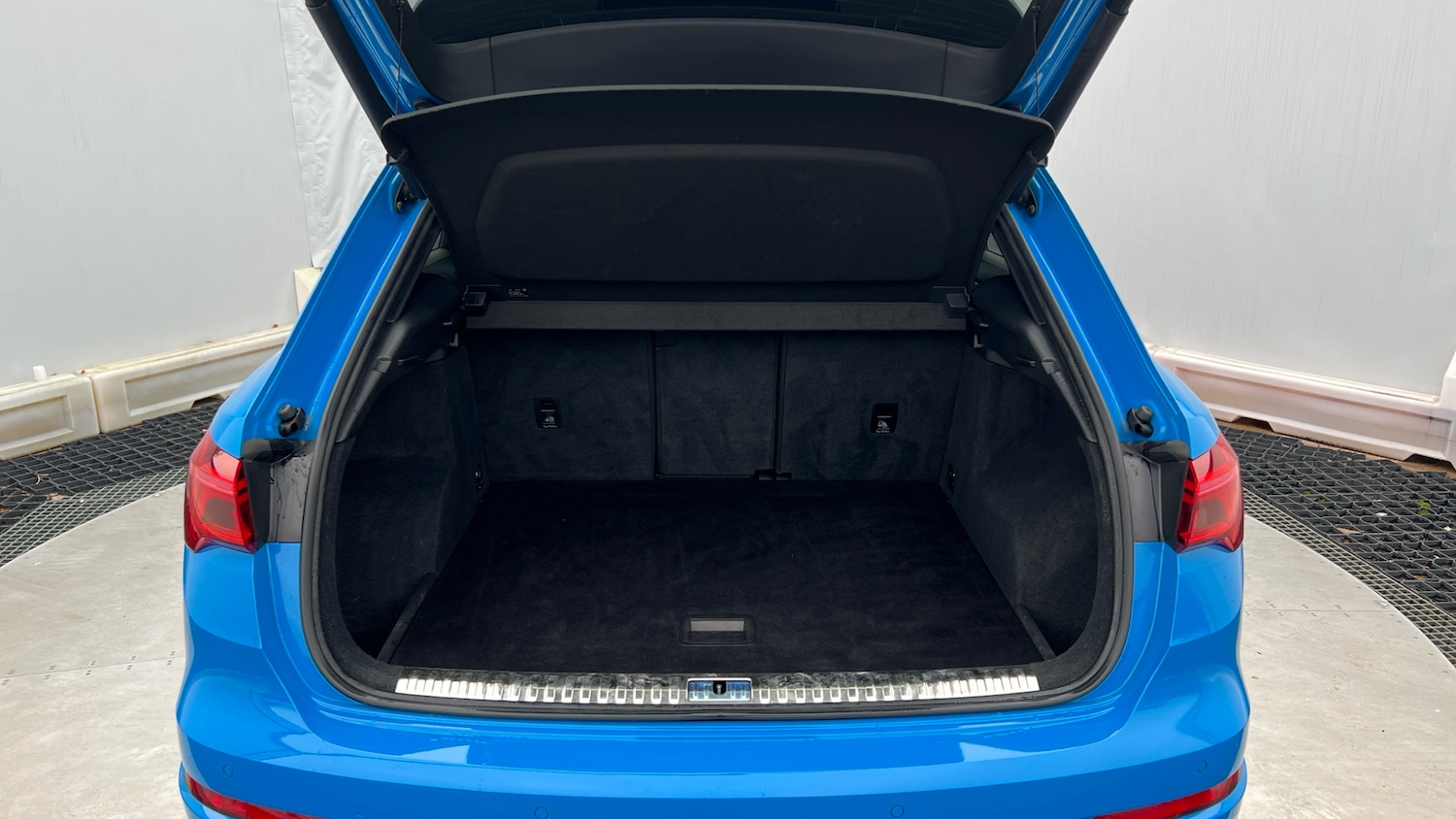 Used Audi Q3 2020 for sale - 76719201: Photo 4