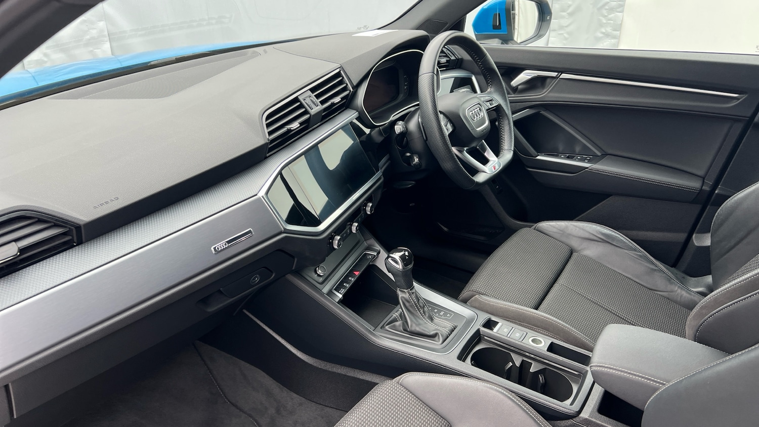 Used Audi Q3 2020 for sale - 76719201: Photo 9