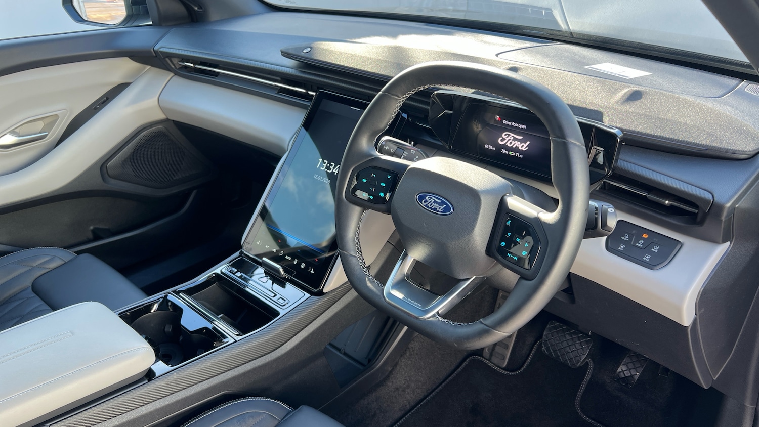 Used Ford Explorer 2025 for sale - 77570568: Photo 11