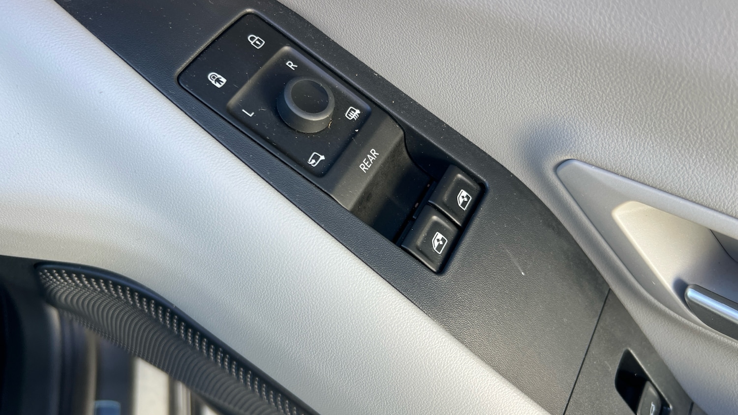 Used Ford Explorer 2025 for sale - 77570568: Photo 36