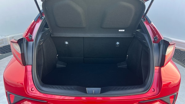 Used Toyota C-HR 2022 for sale - 76209234: Photo 4