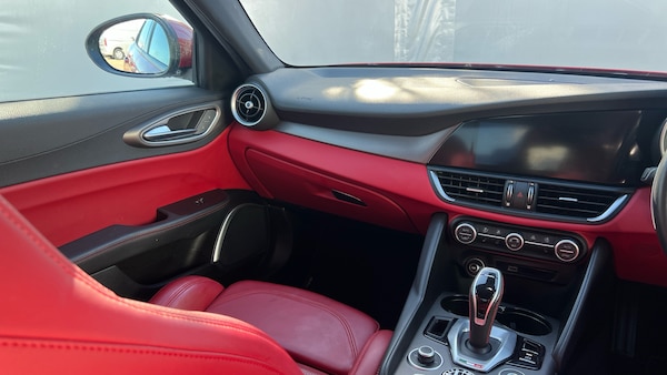 Used Alfa Romeo Giulia 2021 for sale - 76184285: Photo 14