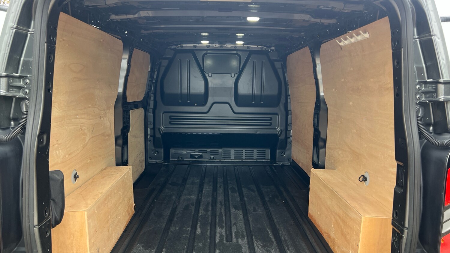 Used Ford Transit Custom 2025 for sale - 78094914: Photo 4