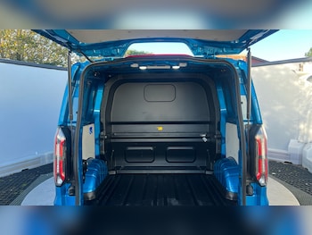 Used Ford Transit Custom 2024 for sale - 76650945: Photo