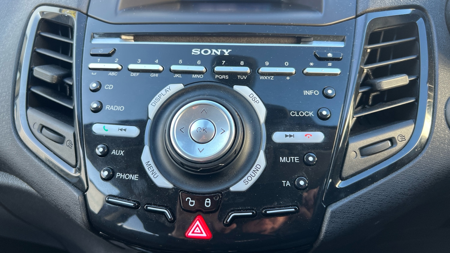 Used Ford Fiesta 2015 for sale - 76598871: Photo 22