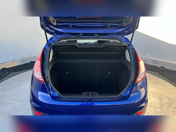 Used Ford Fiesta 2015 for sale - 76598871: Photo