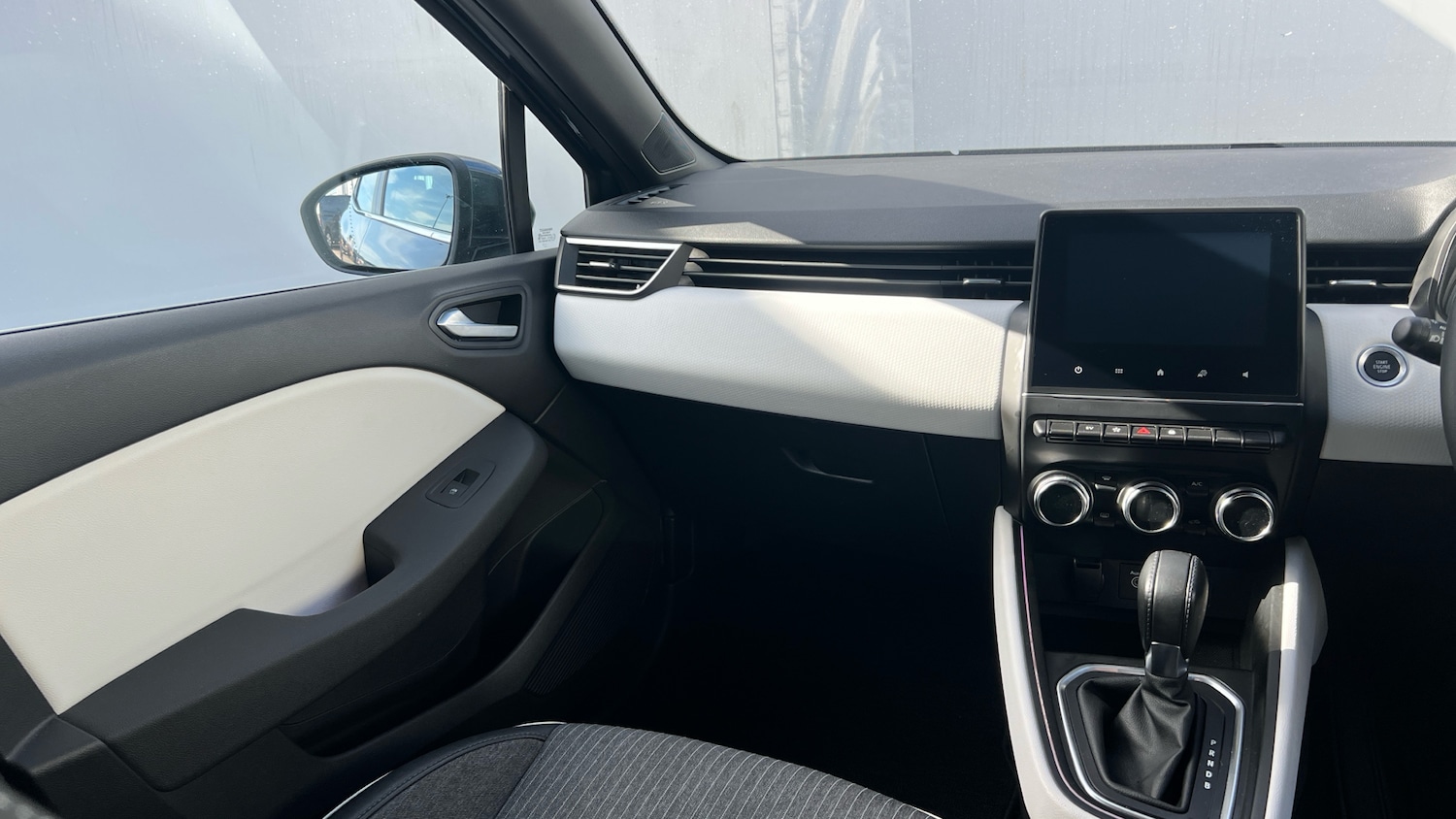 Used Renault Clio 2022 for sale - 77915859: Photo 14