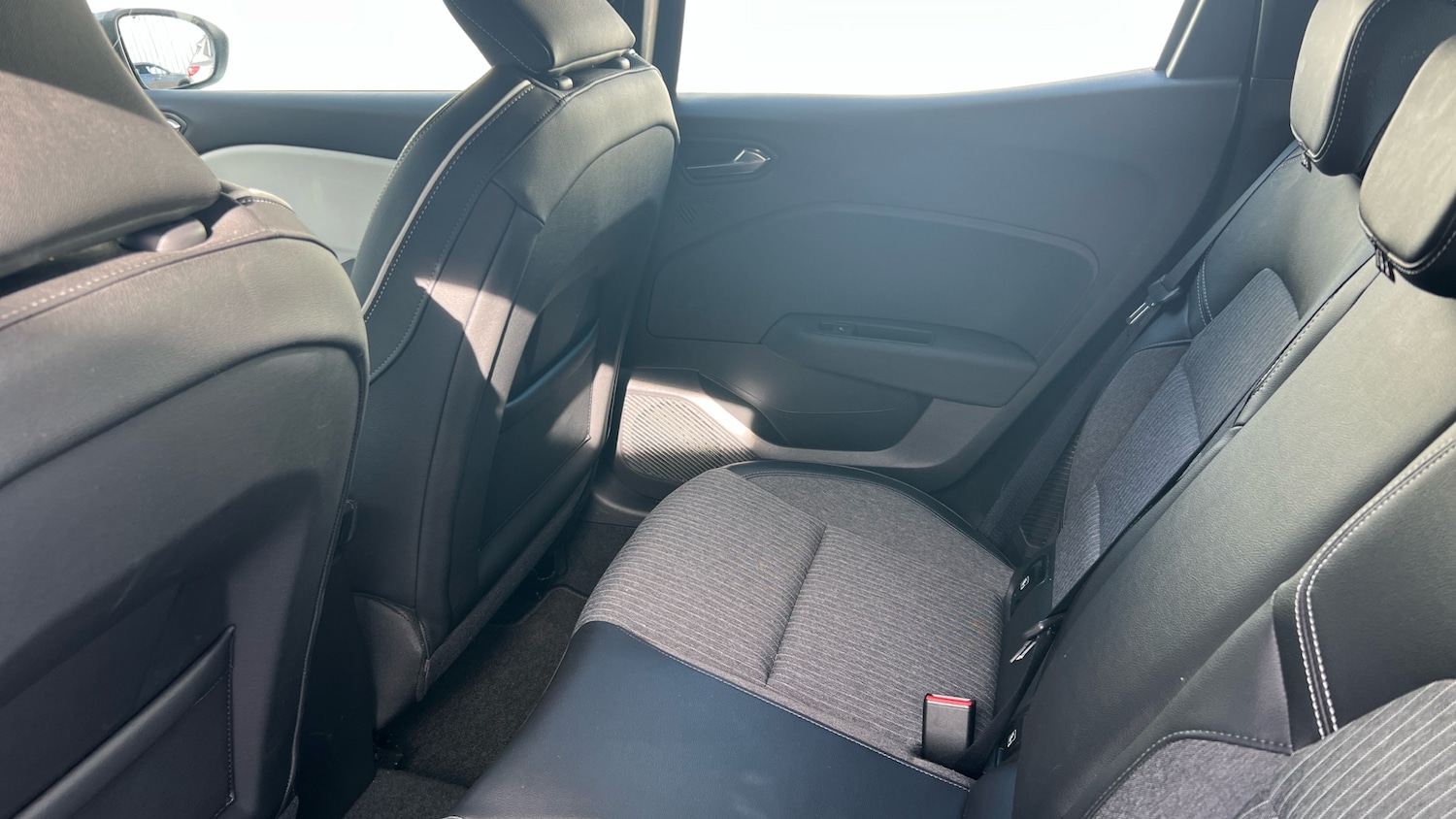 Used Renault Clio 2022 for sale - 77915859: Photo 16