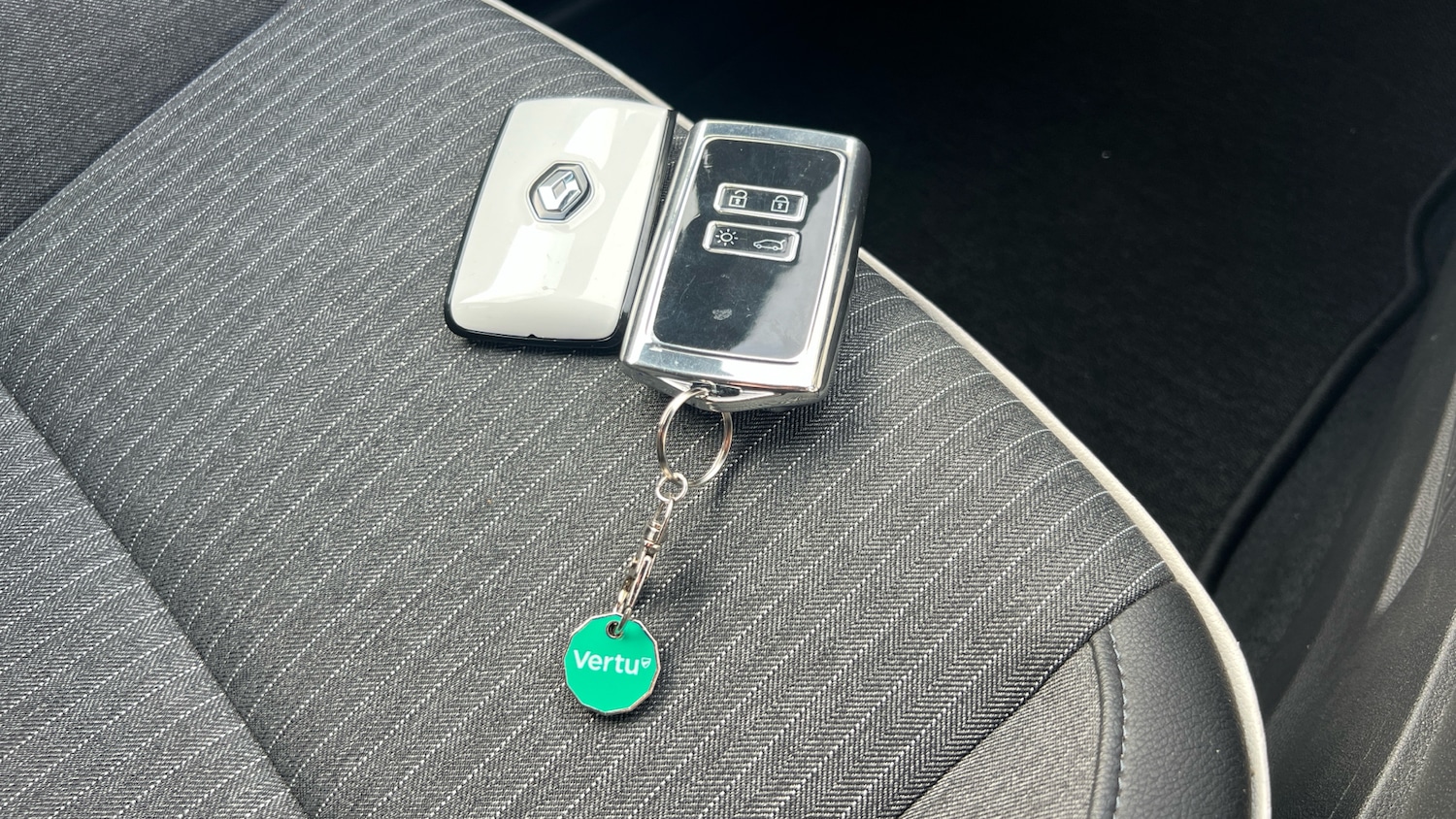 Used Renault Clio 2022 for sale - 77915859: Photo 20