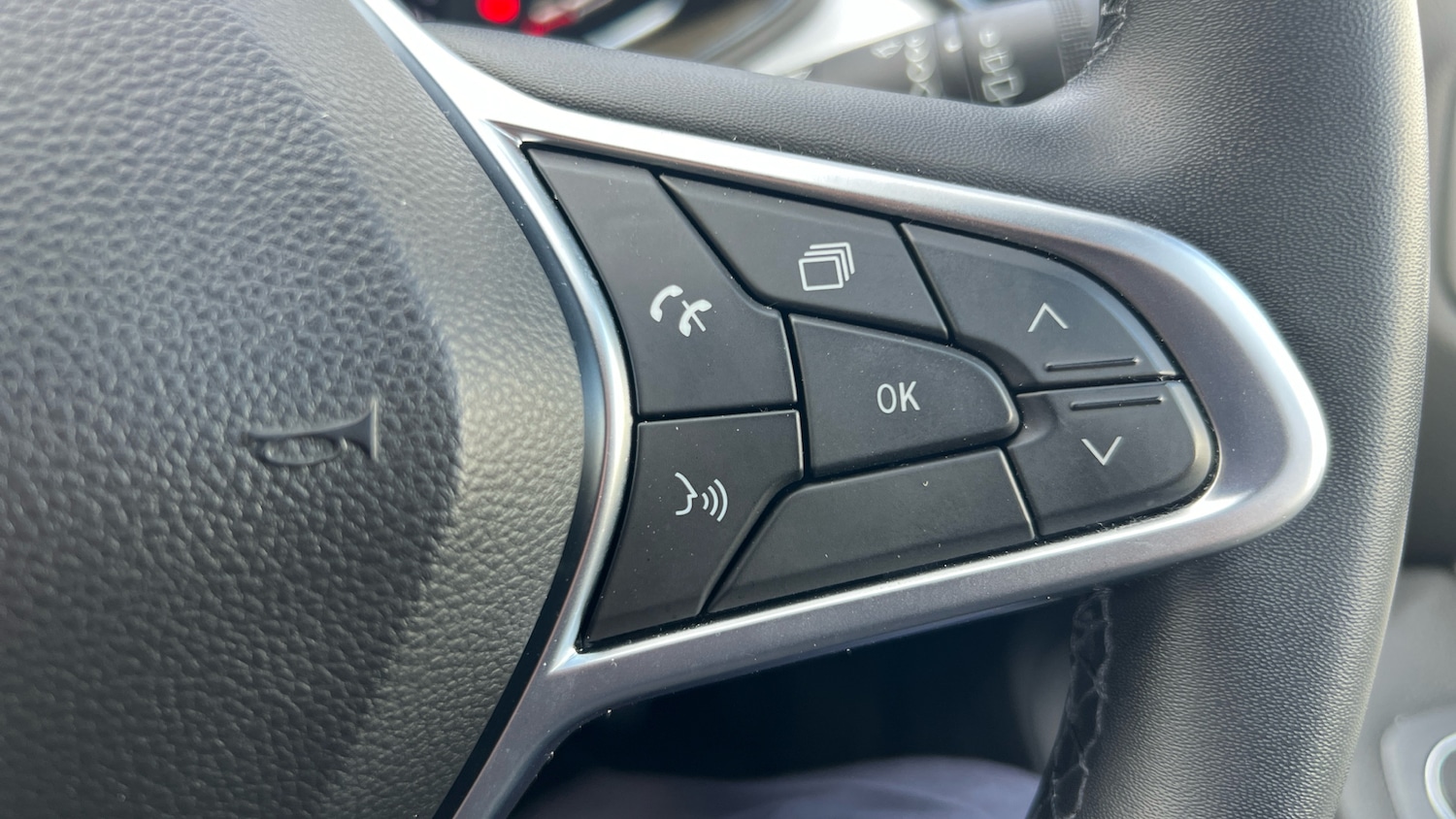 Used Renault Clio 2022 for sale - 77915859: Photo 33