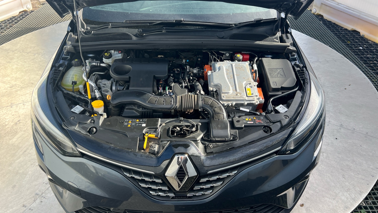 Used Renault Clio 2022 for sale - 77915859: Photo 8